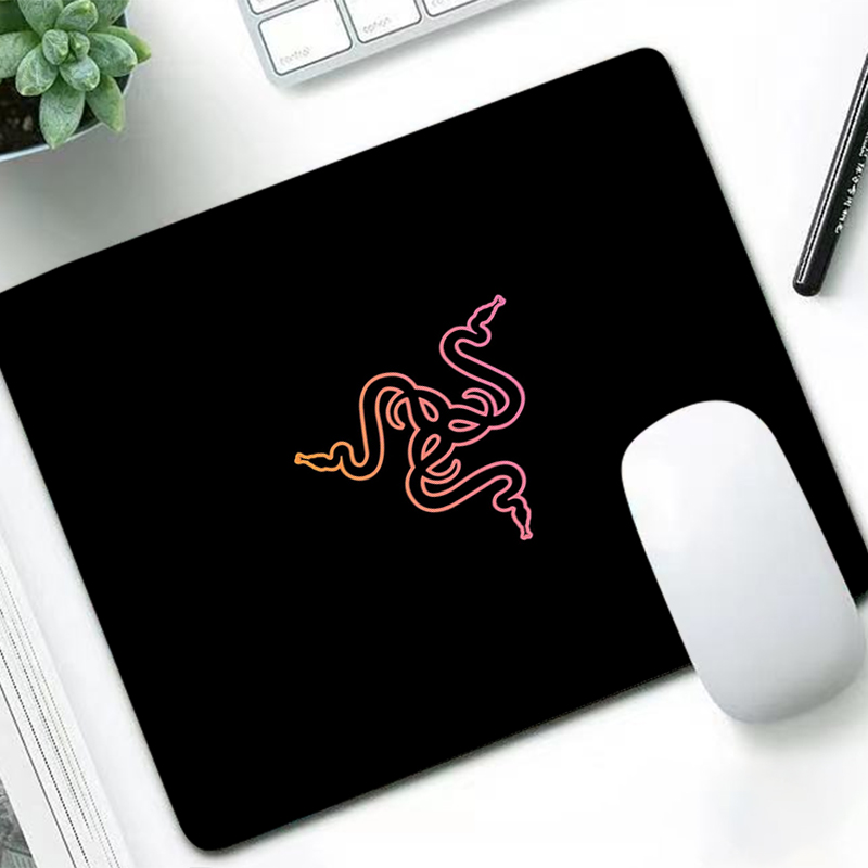 Gaming Accessories For Laptop - Роскошный коврик для мыши Razer, аниме,